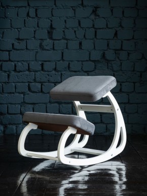 Балансирующий коленный стул Конёк Горбунёк (Белый) в Тюмени - tumen.ok-mebel.com | фото 2