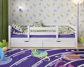 Детская кровать из массива березы Соня-5 (Белый/Лак) в Тюмени - tumen.ok-mebel.com | фото
