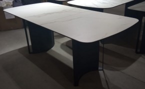 Стол RASMUS 160 TL-45 Белый мрамор, испанская керамика / черный каркас, ®DISAUR в Тюмени - tumen.ok-mebel.com | фото 2