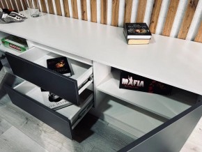 Тумба ТВ большая Парус (Белый/Графит) в Тюмени - tumen.ok-mebel.com | фото 3